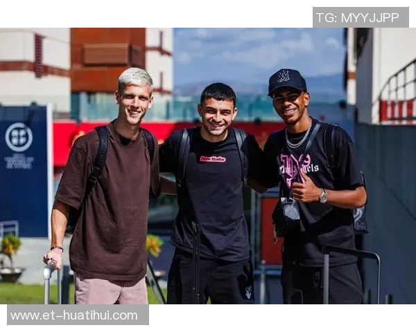 弗里克:很高兴看到佩德里和德容这么默契;奥尔莫下一场首发