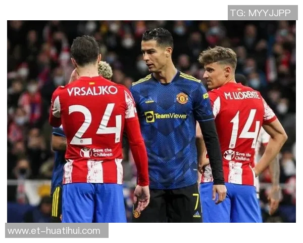 有点吓人，安赫尔-科雷亚在蒙特雷的家门外遇到了一头熊